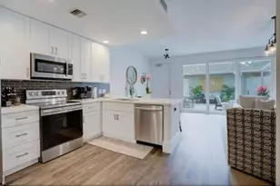 272 Murray Ct, Jupiter, FL 33458 - Photo 9