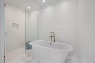 209 Sandpiper Dr, Palm Beach, FL 33480 - Photo 19