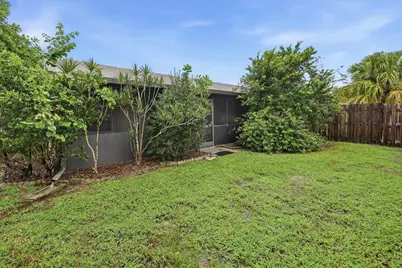 8501 Blue Cypress Drive, Lake Worth, FL 33467 - Photo 23