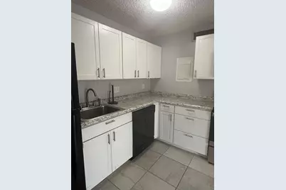 645 Executive Center Drive #R205, West Palm Beach, FL 33401 - Photo 3