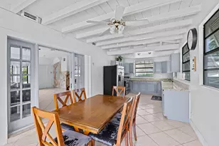 1425 NE 4th Ct, Boca Raton, FL 33432 - Photo 23