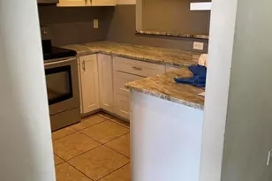 1201 SE Parkview Pl, Stuart, FL 34994 - Photo 3