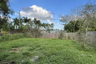 310 Jennings Ave, Greenacres, FL 33463 - Photo 17