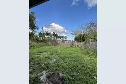 310 Jennings Avenue, Greenacres, FL 33463 - Photo 17