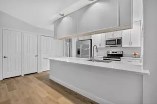 9197 Sun Terrace Cir, Palm Beach Gardens, FL 33403 - Photo 13