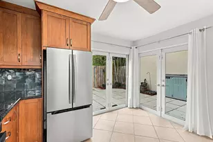 341 City View Dr, Fort Lauderdale, FL 33311 - Photo 11