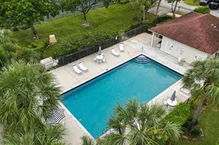 341 City View Dr, Fort Lauderdale, FL 33311 - Photo 25