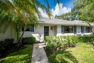 208 Club Dr, Palm Beach Gardens, FL 33418 - Photo 3