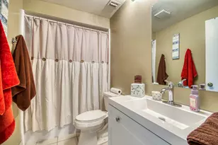 208 Club Dr, Palm Beach Gardens, FL 33418 - Photo 11