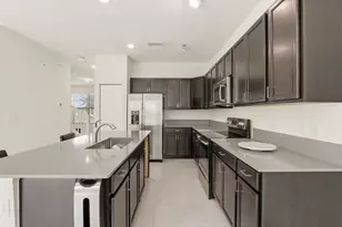 10021 W Villa Cir, Vero Beach, FL 32966 - Photo 9