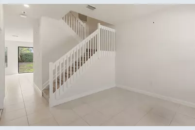 10021 W Villa Circle, Vero Beach, FL 32966 - Photo 5