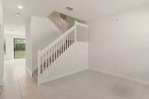 10021 W Villa Cir, Vero Beach, FL 32966 - Photo 5