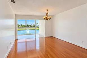 2724 Garden Dr N, Lake Worth, FL 33461 - Photo 3