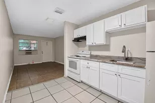 633 10th St, West Palm Beach, FL 33401 - Photo 3