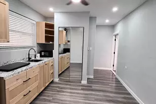 802 SW 5th Ave, Delray Beach, FL 33444 - Photo 3