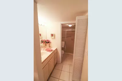 4692 Lucerne Lakes Boulevard E #104, Lake Worth, FL 33467 - Photo 11