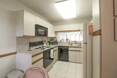 4692 Lucerne Lakes Boulevard E #104, Lake Worth, FL 33467 - Photo 7