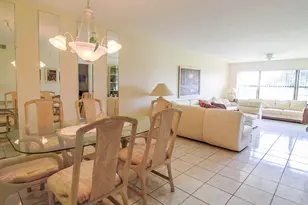 4692 Lucerne Lakes Blvd E, Lake Worth, FL 33467 - Photo 15