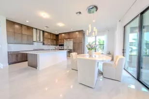 9515 Royal Woods Manor, Boca Raton, FL 33434 - Photo 11