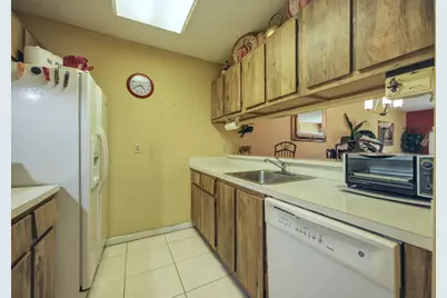 8620 N Sherman Circle #204, Miramar, FL 33025 - Photo 3