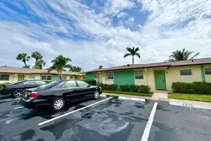 2915 Crosley Dr W, West Palm Beach, FL 33415 - Photo 31
