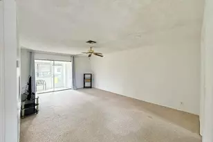2915 Crosley Dr W, West Palm Beach, FL 33415 - Photo 7
