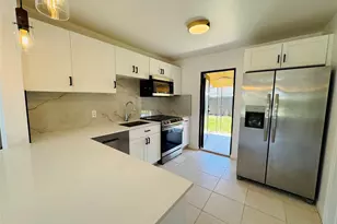 1472 NE 30th Ct, Pompano Beach, FL 33064 - Photo 11