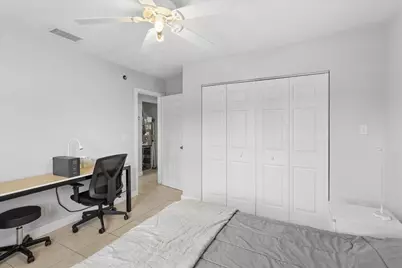 411 NW 52nd Street, Oakland Park, FL 33309 - Photo 11