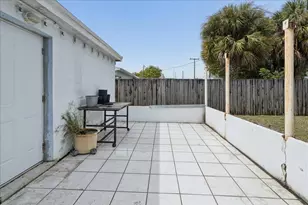 411 NW 52nd St, Oakland Park, FL 33309 - Photo 19