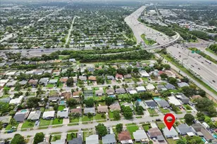 411 NW 52nd St, Oakland Park, FL 33309 - Photo 23