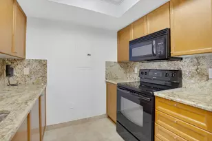 99 SE Mizner Blvd, Boca Raton, FL 33432 - Photo 9