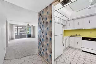 8321 Sands Point Blvd, Tamarac, FL 33321 - Photo 11