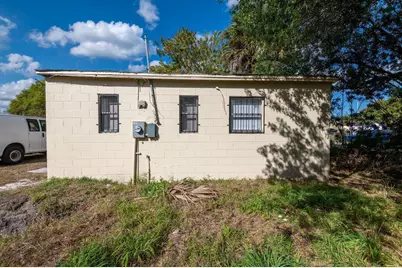 2516 Ave L #Unit b, Fort Pierce, FL 34947 - Photo 19