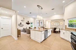 788 Lake Blvd, Weston, FL 33326 - Photo 9