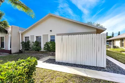 222 SE 1st Circle, Boynton Beach, FL 33435 - Photo 3