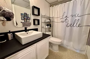 2811 Somerset Dr, Lauderdale Lakes, FL 33311 - Photo 17