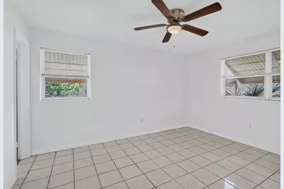 167 NW 49th Avenue, Plantation, FL 33317 - Photo 17