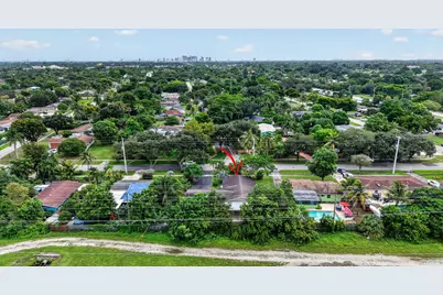 167 NW 49th Avenue, Plantation, FL 33317 - Photo 39