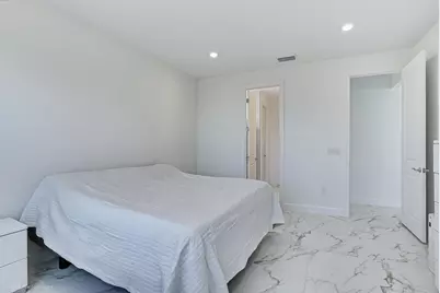 8442 Pequod Avenue, Vero Beach, FL 32967 - Photo 17