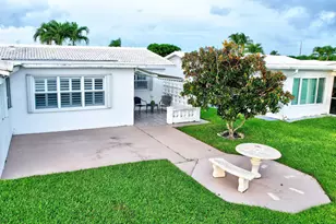 910 SW 7th Ave, Boynton Beach, FL 33426 - Photo 19