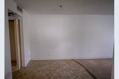 117 Kingswood F #117, West Palm Beach, FL 33417 - Photo 5