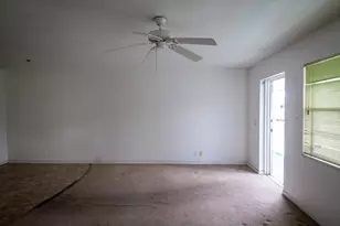 117 Kingswood F, West Palm Beach, FL 33417 - Photo 3