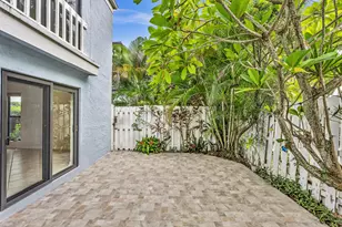 1010 NE 8th Ave, Delray Beach, FL 33483 - Photo 5