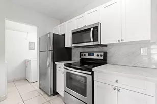 21200 NE 12th Ct, Miami, FL 33179 - Photo 3