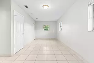 21200 NE 12th Ct, Miami, FL 33179 - Photo 13