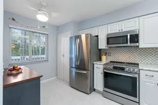 6096 Huntwick Terrace, Delray Beach, FL 33484 - Photo 3