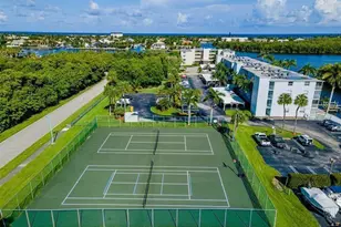 689 NE 6th Ct, Boynton Beach, FL 33435 - Photo 15