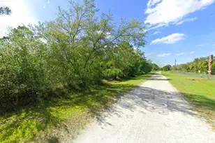 260 S Olivo St, Clewiston, FL 33440 - Photo 1