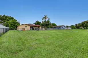 110 Meadowlark Dr, Royal Palm Beach, FL 33411 - Photo 45