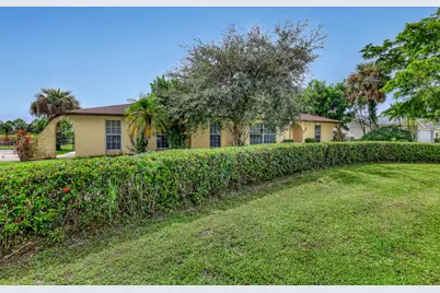 110 Meadowlark Drive, Royal Palm Beach, FL 33411 - Photo 3